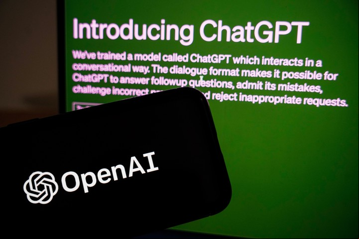 ChatGPT, un modelo de IA generativa, impacta en la educación. EFE
