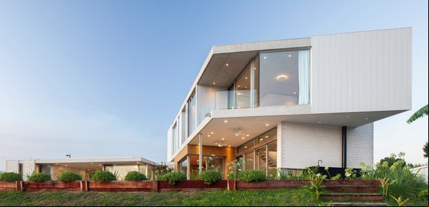 Casa Proa: las mejores vistas hacia el río Luján