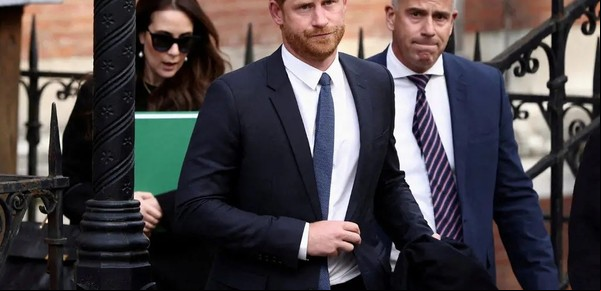 El príncipe Harry testificará en el caso de pirateo y los  de la realeza se asustan