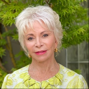 Isabel Allende: "Ningún norteamericano quiere hacer el trabajo que hacen los inmigrantes"