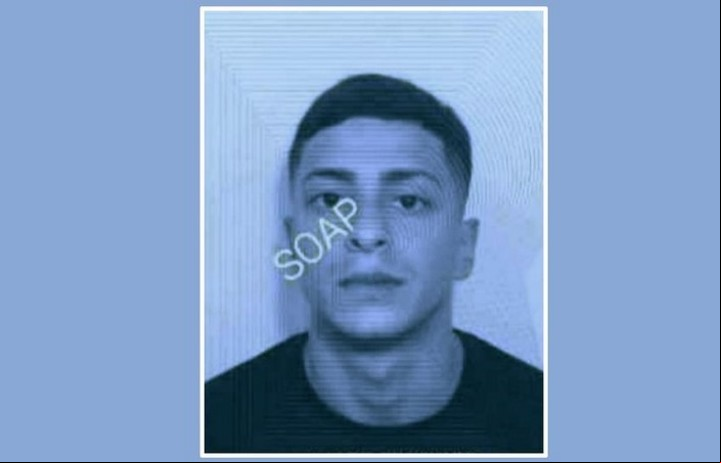 Diego Eduardo Correa tiene 25 años y está acusado de ser coautor del crimen de Gabriel Izzo en San Antonio de Padua. Libraron un pedido para su captura a nivel nacional e internacional.