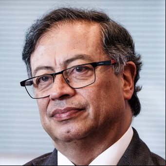 Crece el escándalo por una supuesta trama de corrupción  en Colombia y Gustavo Petro sale a defenderse