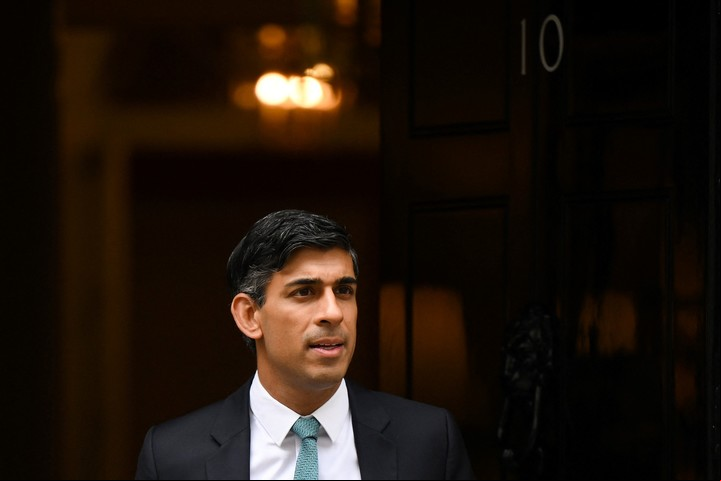 El primer ministro británico, Rishi Sunak, en contra del fallo sobre las deportaciones a Ruanda. Foto: AFP