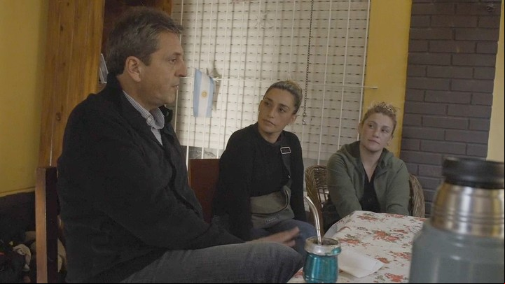 Sergio Massa en una charla de cercanía en San Martín.