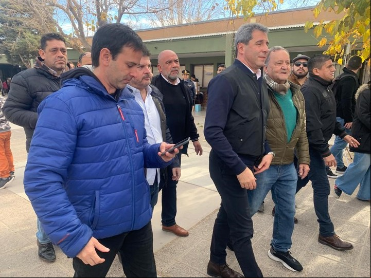 El gobernador Sergio Uñac votó este domingo en las elecciones que definirán a su sucesor en San Juan.
