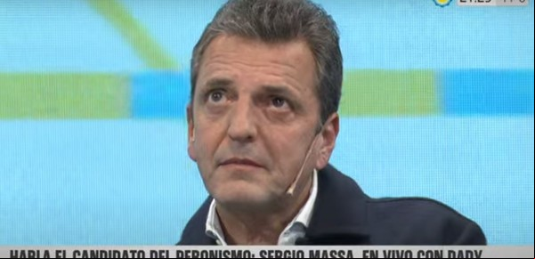 El momento en que Sergio Massa casi llora ante Dady Brieva cuando le mostraron los elogios de Cristina Kirchner