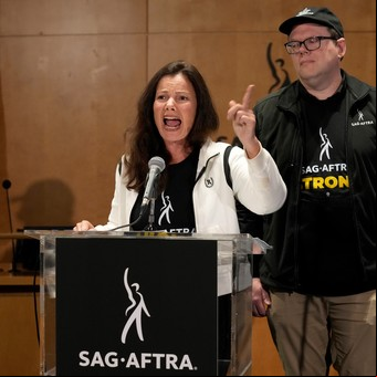 Los actores de Hollywood harán huelga y se suman a los guionistas en un hecho histórico
