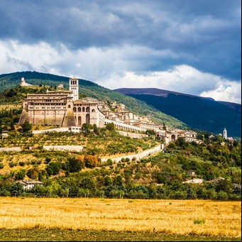 Umbría en tren: viaje con historia al corazón verde de Italia