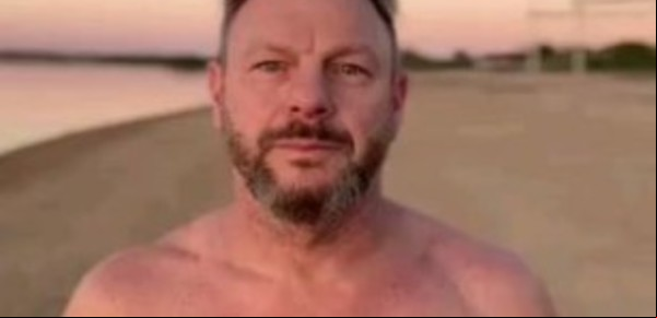 El precandidato a concejal que proponía una playa nudista y sacó el 0,67% de los votos