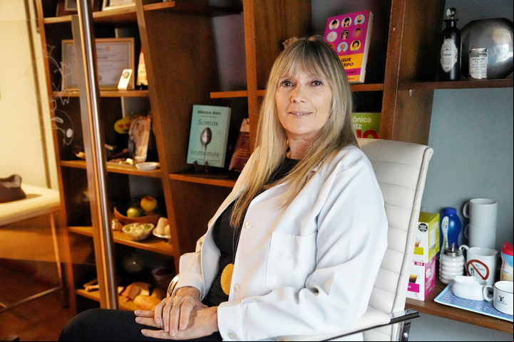 "Hoy las tribus alimentarias son como metarreligiones", afirma Mónica Katz. Foto: Martín Bonetto.