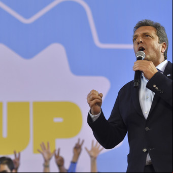 Impactado por la derrota en Chubut, Massa sale de gira y busca votos en dos provincias complicadas para los K