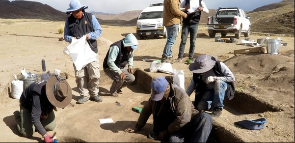 A un lado, hombres: Las mujeres también eran cazadoras