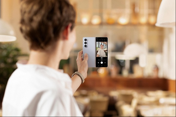 El celular plegable Galaxy Z Fold5, en oferta. Foto: Archivo.