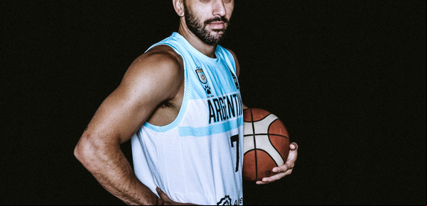 Facundo Campazzo, a fondo con Clarín: el debate sobre el fracaso deportivo, su paso por la NBA, el desafío con la Selección y el amor por su familia