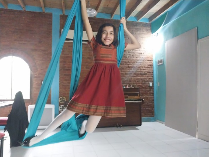 Una nena. Ana Paula Rodríguez Núñez, la pianista de 12 años, comenzó a componer su propia música.