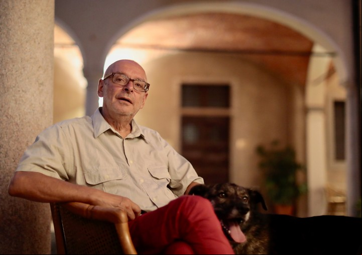 El estudioso de la política Argentina Loris Zanatta durante una entrevista en Lago Maggiore Italia Agosto 2023. Foto Cezaro de Luca