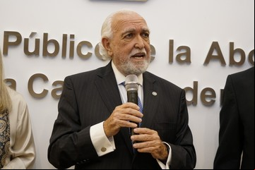 Sin nombrarlo y evocando a Juan Bautista Alberdi, Ricardo Gil Lavedra apuntó contra Milei