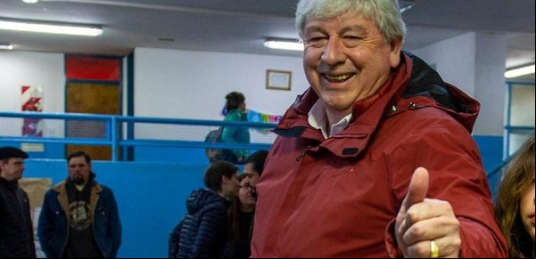 El intendente de Bariloche repudió a los concejales que declararon persona no grata a Milei: "Una animalidad"
