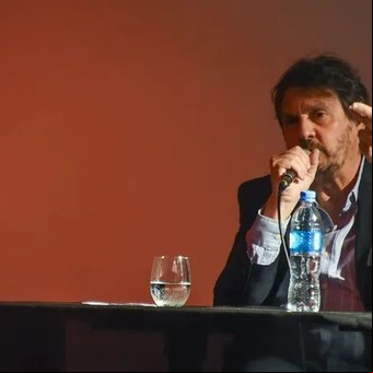 Felipe Pigna:  “Hubo muchas organizaciones delictivas vinculadas al Estado colonial”