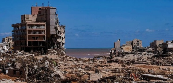 Una sobreviviente de las inundaciones en Libia relata el horror tras la rotura de las presas