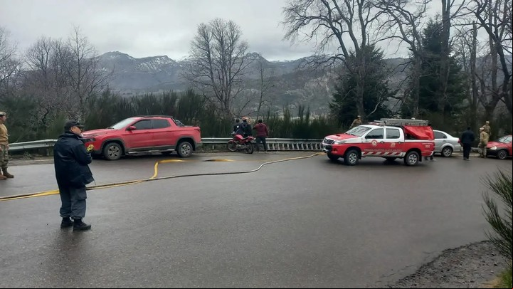 Operativo en el lugar donde desbarrancó el camión del Ejército. Foto: Realidad Sanmartinense