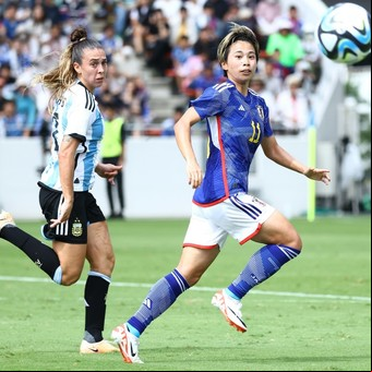 La Selección femenina perdió 8-0 ante Japón y sufrió un duro golpe en su primer partido tras el Mundial