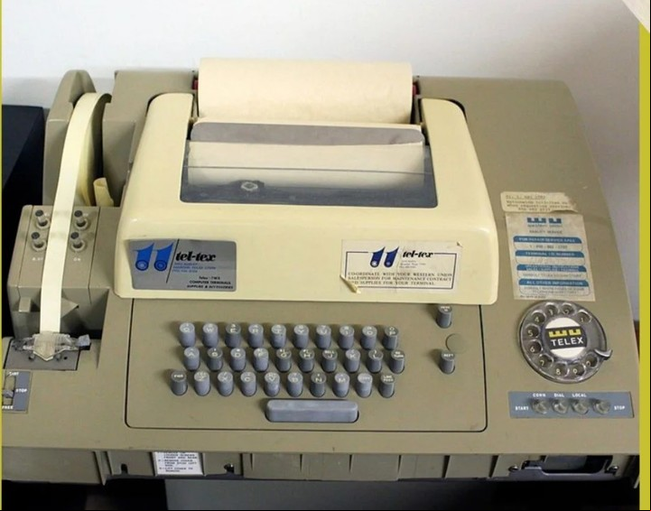 Una telarana de teletipos que comunicaban a todas las fábricas chilenas con un centro oficial. Esa es la matriz del Proyecto Cybersyn.