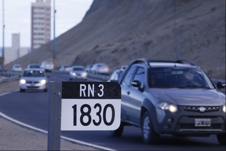 Los autos ya empiezan a circular por el tramo de la Ruta 3 rehabilitado.
