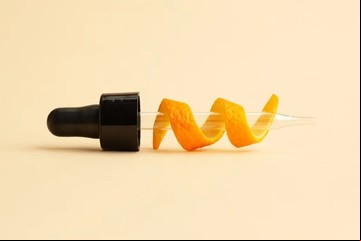 ¿La vitamina C realmente le hace bien a tu piel?