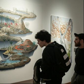 Una muestra por los 15 años de los Premios de Pintura Banco Central