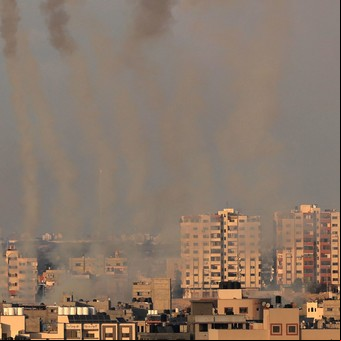 Cómo y dónde obtuvo Hamas las armas para atacar Israel: ingenio palestino, talleres secretos y contrabando iraní en el Mediterráneo