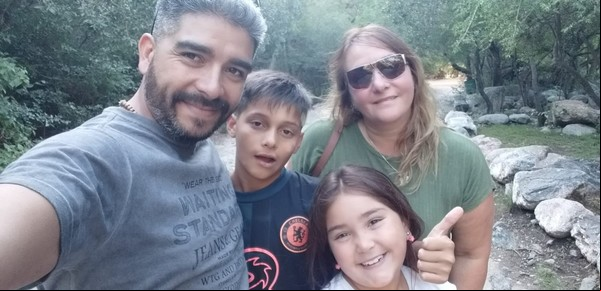 Amparo tiene 8 años, comenzó con síntomas extraños y le detectaron un tumor cerebral: cómo ayudarla