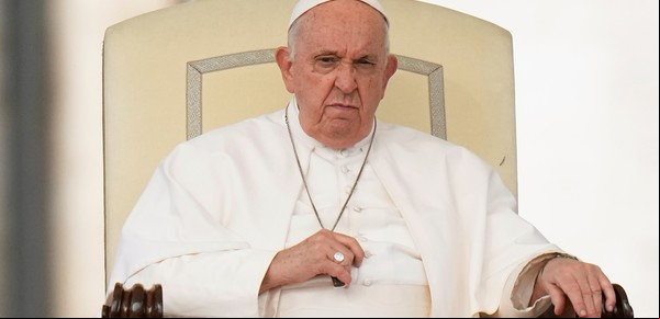 El papa Francisco echó a un obispo en Polonia tras la celebración de una orgía gay en su diócesis