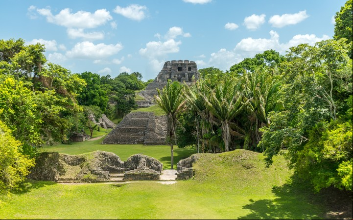 Ruinas mayas de Xunantunich, Belice. Foto Shutterstock