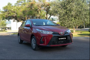 Toyota Yaris: el modelo más barato de la marca japonesa deja de ofrecer varias versiones en Argentina