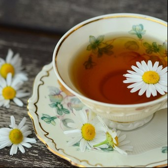 ¿Qué pasa si tomo té de manzanilla después de cada comida?