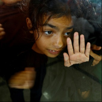 La frontera con Gaza se abre por primera vez en semanas y algunos heridos ya llegan a Egipto