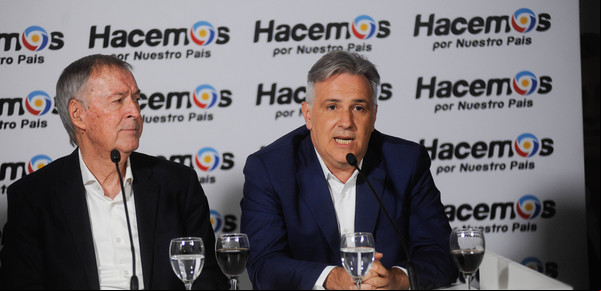 Los diputados de Juan Schiaretti se dividen entre la prescindencia y el apoyo a Sergio Massa