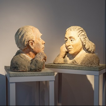 Borges conversa con Spinoza: una muestra antológica en Tigre recupera el legado de Pablo Edelstein, impulsor del arte cerámico en el país