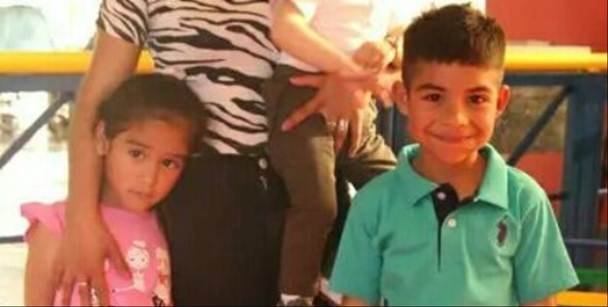 Degolló a sus dos hijos y se acostó junto a ellos: zafó de la perpetua