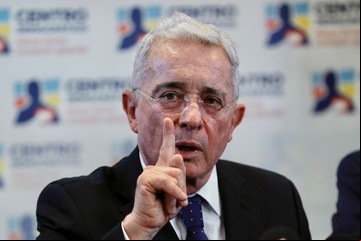 La Justicia argentina investiga al ex presidente de Colombia Alvaro Uribe por crímenes de lesa humanidad