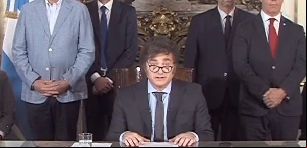 Del "avasallamiento de la Constitución" al día "más feliz" de Ramiro Marra: las reacciones tras la cadena nacional de Javier Milei
