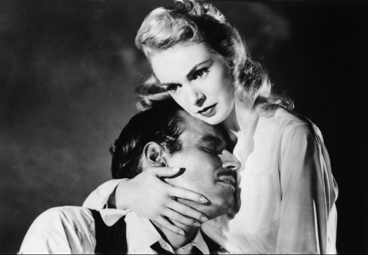 Orson Welles, en "Sed de mal". El actor y director estaba obsesionado con su nariz.