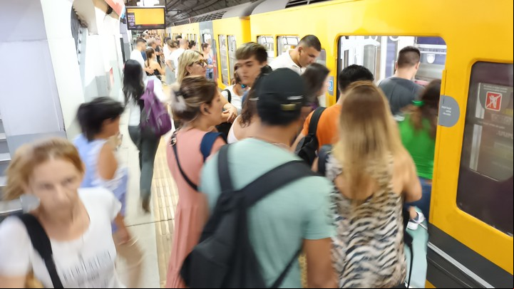 El primer tramo del aumento del subte se concretará el 5 de enero.