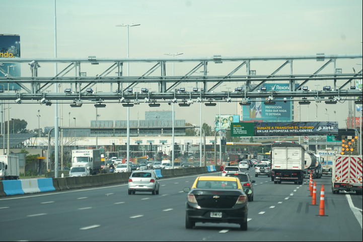 Jorge Macri anunció que la Autopista Perito Moreno no tendrá cabinas como la Autopista Illia. Foto: Maxi Failla