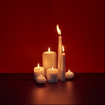 El ritual con velas blancas para atraer la buena energía cada inicio de mes 