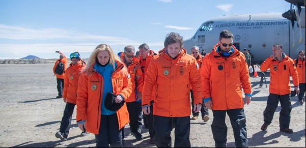 Tras los cortocircuitos con Chile, ya hay fecha para inaugurar la nueva pista de aterrizaje en la base antártica Petrel