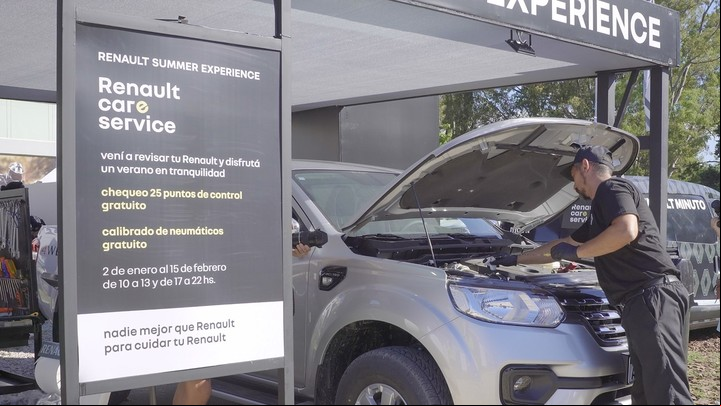 El stand de Renault Care Service en Pinamar.