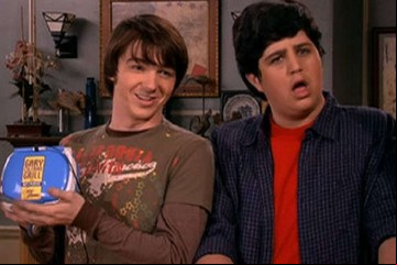 A 20 años de su estreno, las vidas opuestas de los protagonistas de "Drake y Josh", la serie juvenil que fue un fenómeno de audiencia
