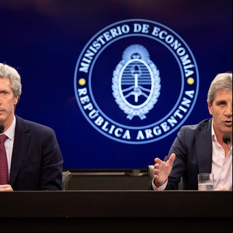 Alerta por un posible préstamo: un fondo buitre pide información para embargar el oro en el exterior